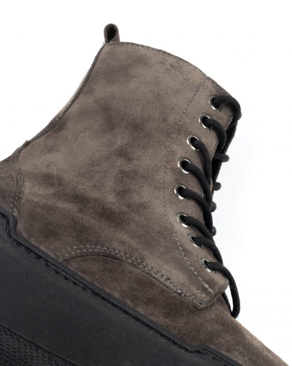 SUEDE BOOT