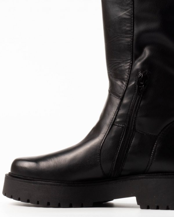 Leather Boot with Rubber in back