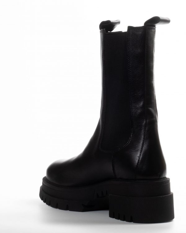 Leather boot with Rubber