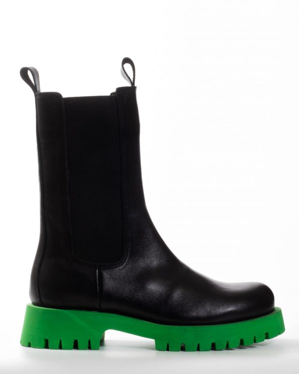 Leather boot with Green Sole